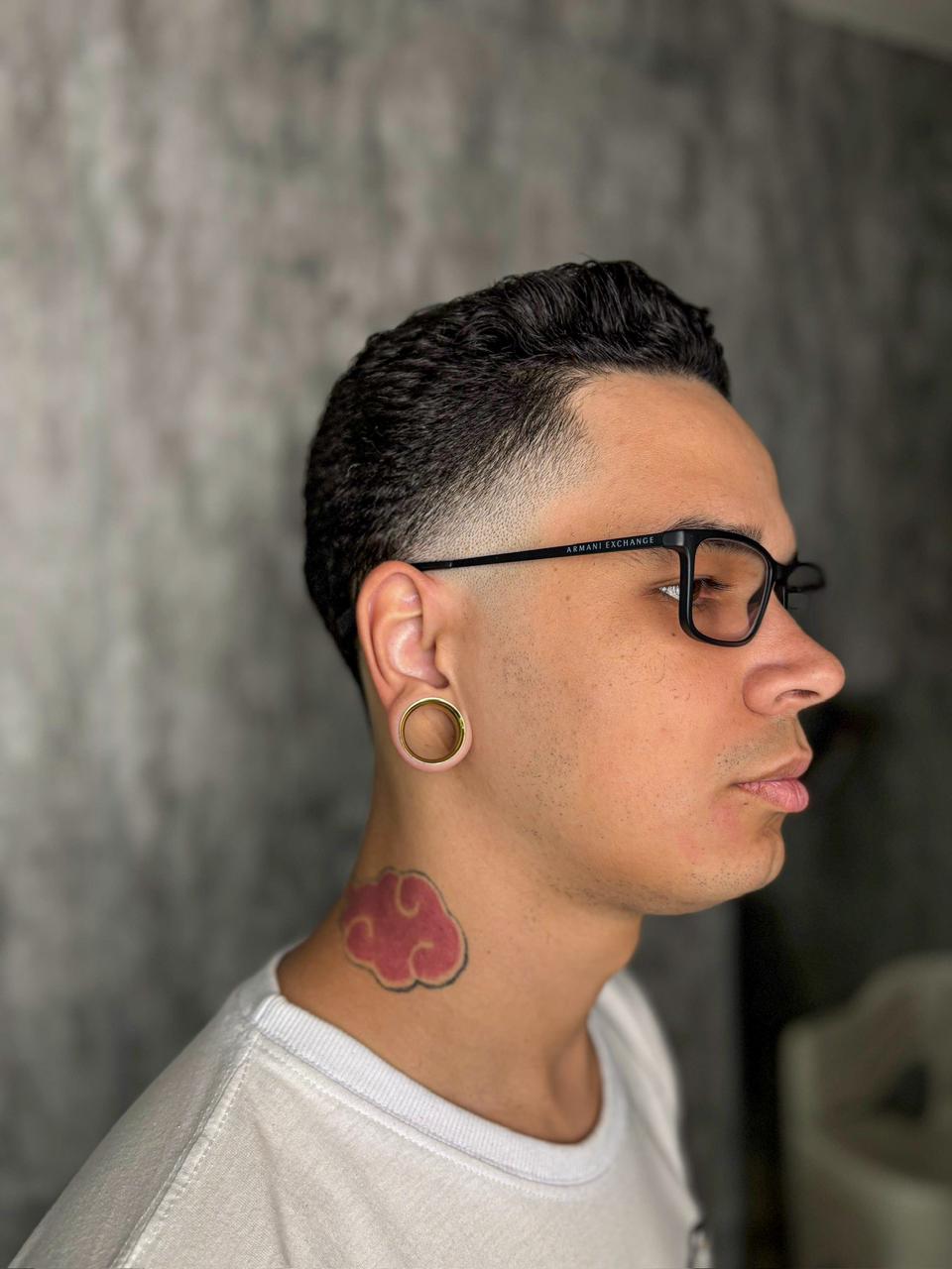 Pompadour Lateral Moderno